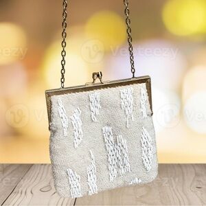 Vintage Walbaeg Bag Ivory Pearls Hand Beaded Gold Kiss Lock Chain Evening Purse